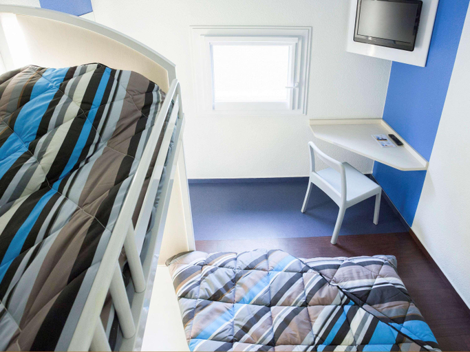 Bedroom 4, hotelF1 Fréjus Roquebrune-sur-Argens, Var