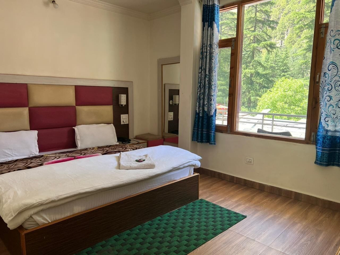 Bedroom 2, Little Italy Inn, Kullu