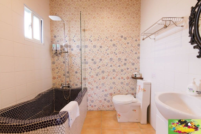 Bathroom 3, 8080 B&B, Pingtung