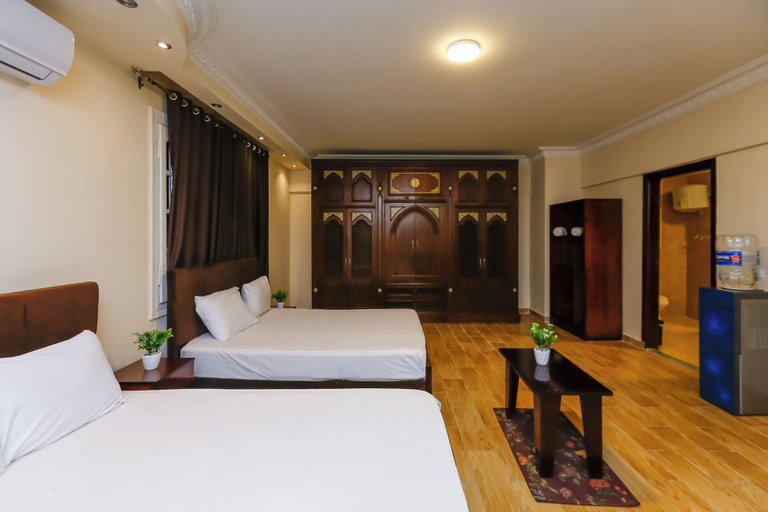 Bedroom 2, Turquoise Pyramids Palace, Unorganized in Al Jizah