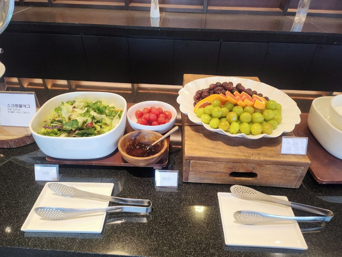 Food & Drinks 5, HOMESRED MYEONGDONG, Jung