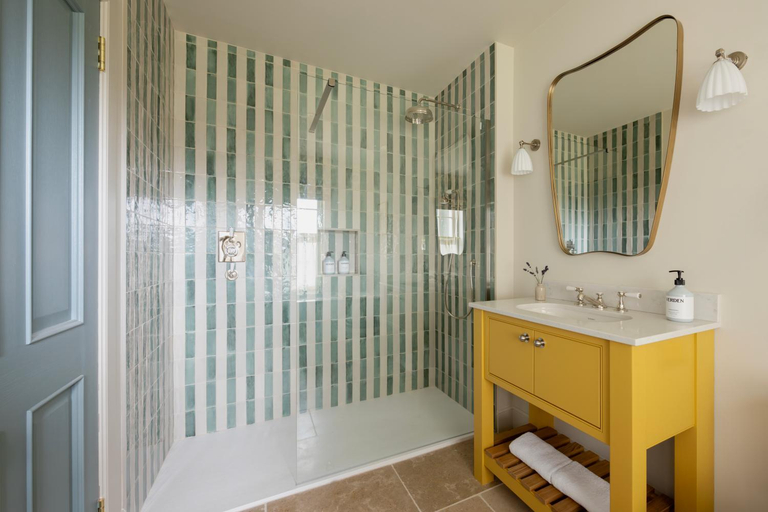 Bathroom 3, Penicuik Estate, Midlothian