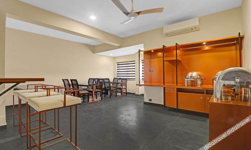 Food & Drinks, Treebo Grand Vistara Airport Suites, Ernakulam