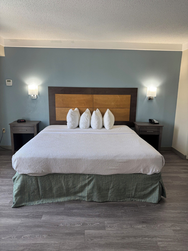 Bedroom 3, Spark by Hilton Fort Myers, Lee