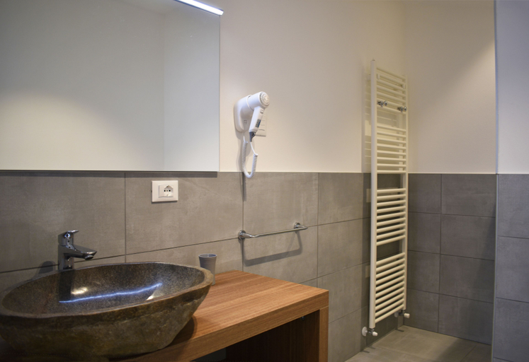 Bathroom 3, Residence Lake Como, Lecco