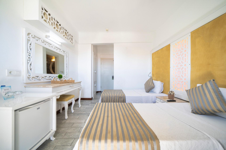 Bedroom 2, Ata Lagoon Beach Hotel, Fethiye