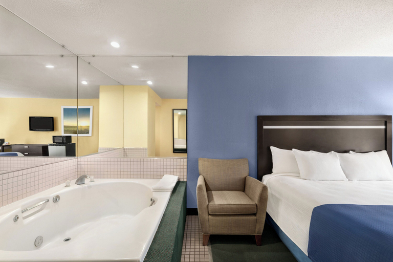 Others 5, The Cayuga Inn at the Finger Lakes, Cayuga