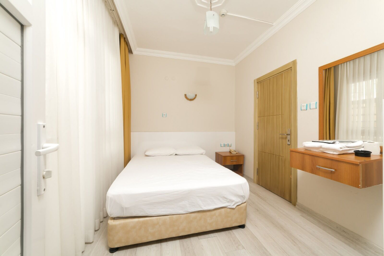 Bedroom 3, Enda Lara Hotel, Antalya