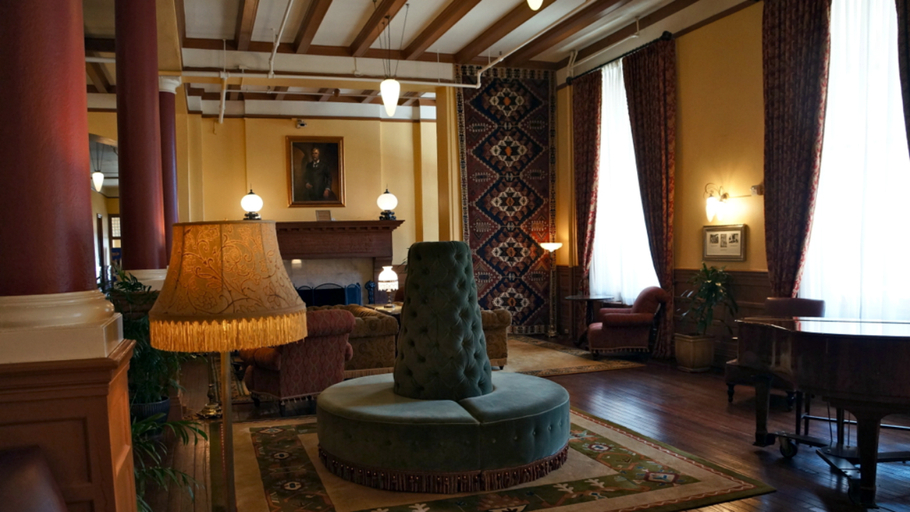 Public Area 2, Hotel Colorado, Garfield