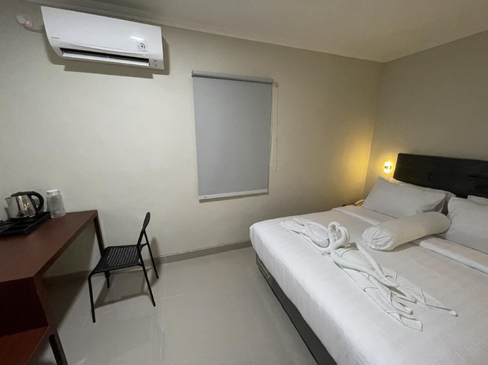 Bedroom 13