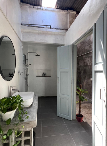 Bathroom 3, LEJU 79 ｜  A Quiet Retreat in Historic Melaka, Malacca City