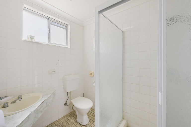 Bathroom 5, Garden City Motor Inn, Toowoomba - Central