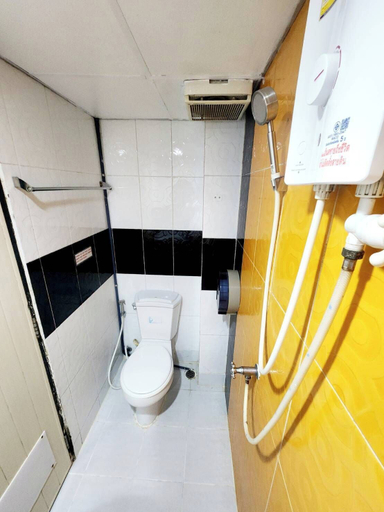 Bathroom 7