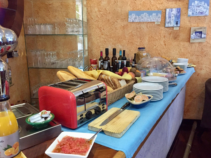 Food & Drinks 4, Tikar, Almería