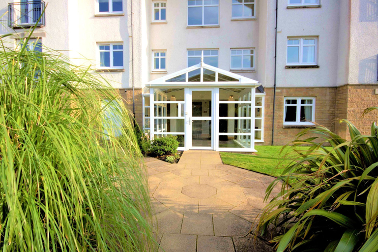 Room 5, No 17 The Links Apartment Brora, Highland