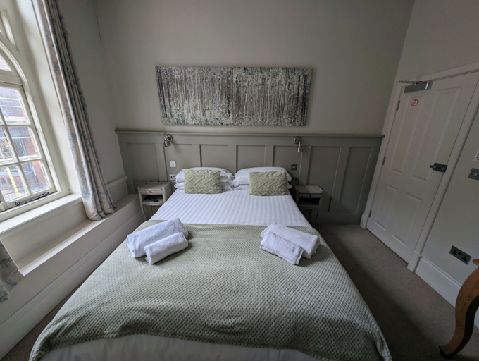 Bedroom 2, The Bear, Wiltshire