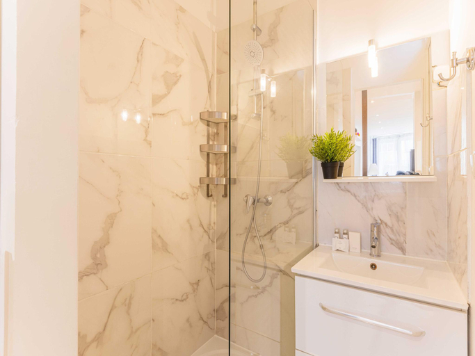 Others 3, Quiet apartment - 1BR4P - Sacre Coeur, Paris