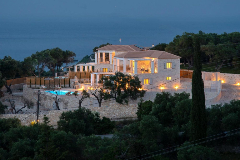 Room 4, Tania Villa - Elegant 4 BR Villa With Private Pool, Ionian Islands