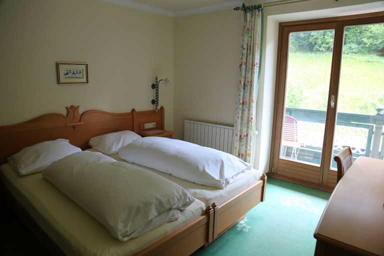 Others 4, Hotel Voglauerhof, Hallein