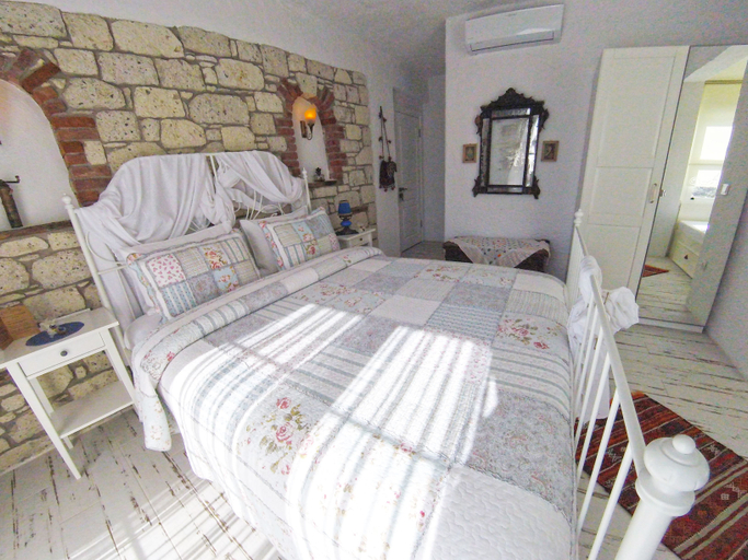 Bedroom 3, Morisi Konak, Çeşme