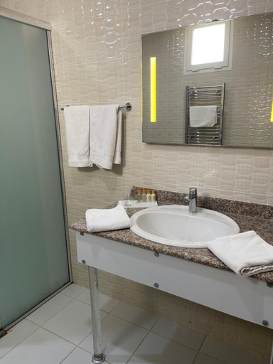 Bathroom 3, Hotel Rue D'or, Setif