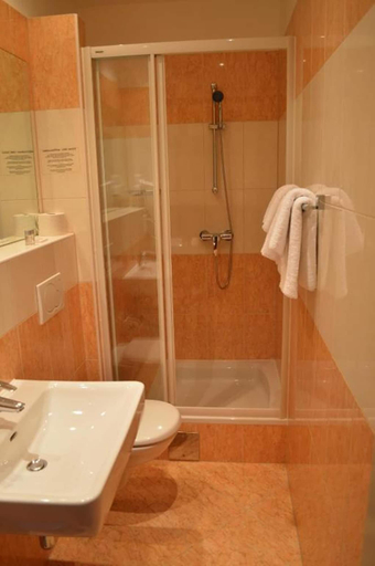 Others 5, Hotel Pension Walzerstadt, Wien