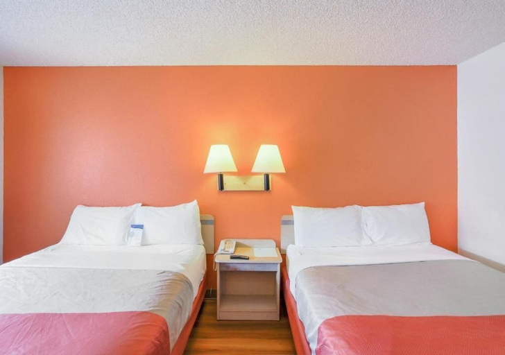 Others 5, Motel 6 Medford, OR - North, Jackson