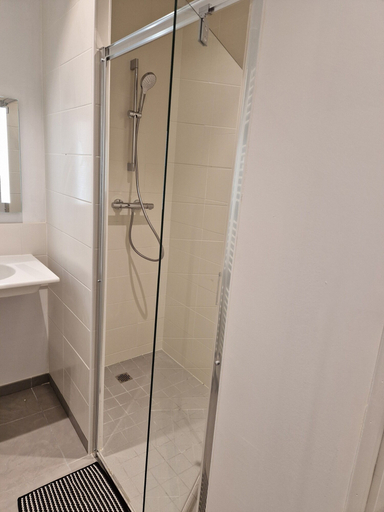 Bathroom 5, Gîte d'étape du Cragou - OSTAL, Finistère
