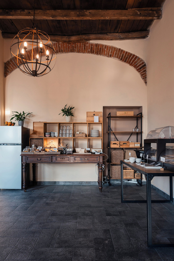 Food & Drinks 5, Equirelais, Varese