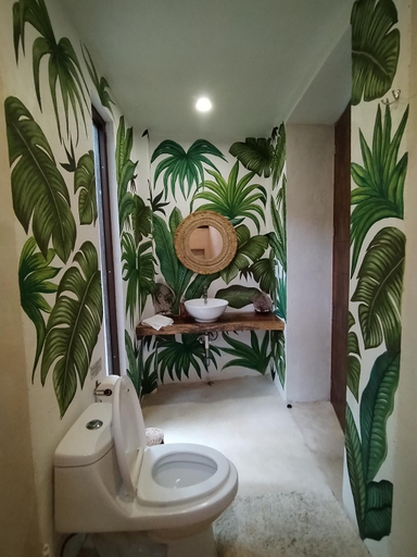 Bathroom 3, Saasil Kaax, Cozumel