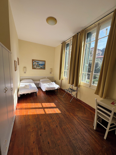 Bedroom 3, Hotel Petit Royal, Imperia