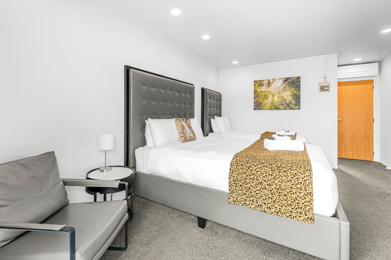 Bedroom 2, Auckland Airport Motel, Manukau