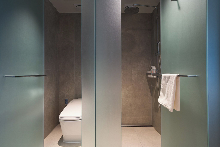 Bathroom 4, L7 HAEUNDAE by LOTTE HOTELS, Haeundae