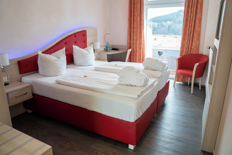 Bedroom 2, Hotel Hochsauerland 2010, Waldeck-Frankenberg