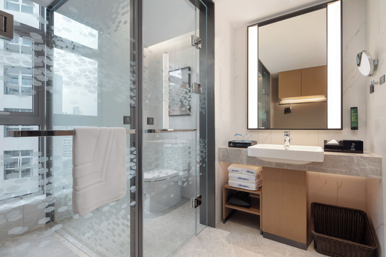 Bathroom 3, Hampton by Hilton Shenzhen Baoan Xinan, Shenzhen