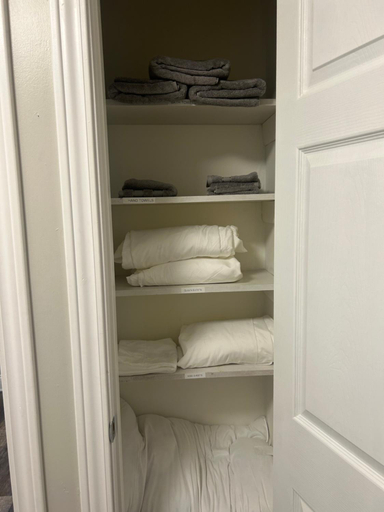 Others 3, Cozy Private Room in Hammond, IN - 2, Lake