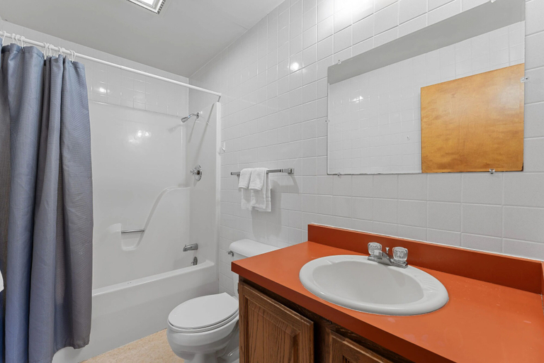 Bathroom 3, YMCA Trout Lodge, Washington