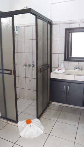 Bathroom, Hotel Vista del Cerro, San Carlos
