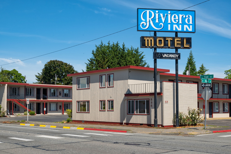 Exterior & Views 1, Riviera Inn Motel, Clallam