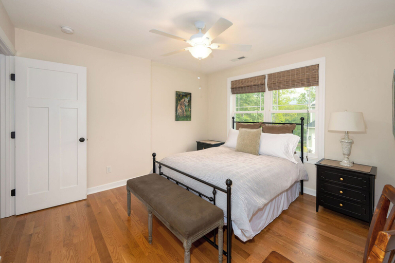 Bedroom 2, Gold Leaf Walkway, Buncombe