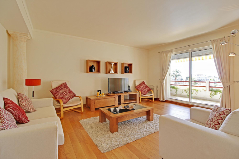 Others 5, Marina Sagres Apartment, Loulé