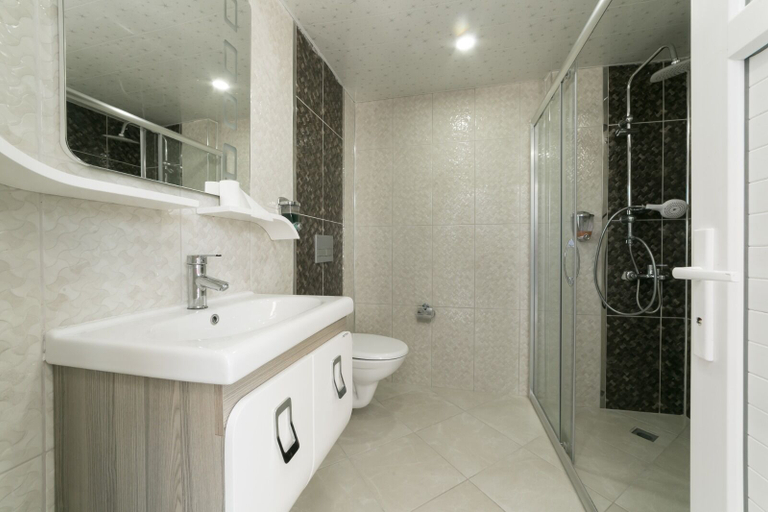 Bathroom 5, Enda Lara Hotel, Antalya