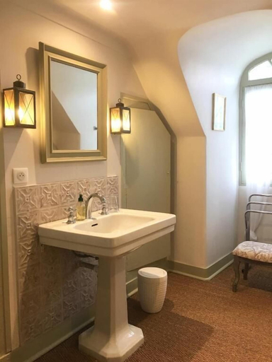 Bathroom 5, Le Gaimont, Indre-et-Loire