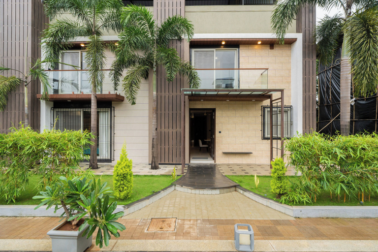 Exterior & Views 2, Alaya Stays - Imperial Mystara 5BHK near Khandala Hills, Pune