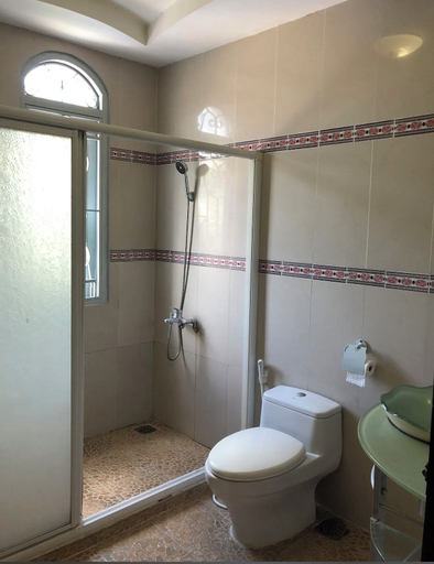 Bathroom 4, Hong Tam Hotel, Binh Tan