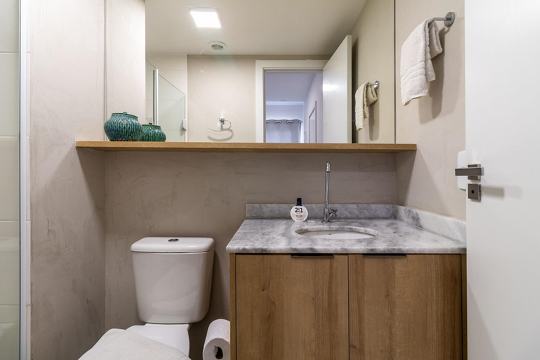 Room 4, Sa1342-512 in S o Paulo, São Paulo
