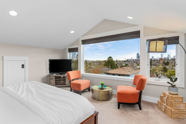 Bedroom 3, Madrona Bliss A Modern Escape, Seattle