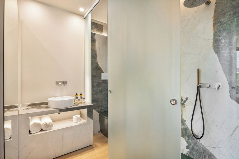 Bathroom 4, Castelo Suites Hotel, Albufeira