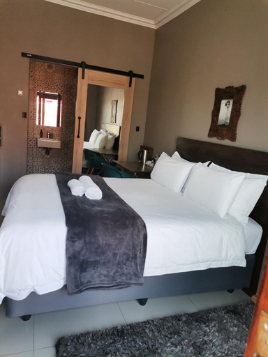 Others 3, Arghasbnb, Sekhukhune