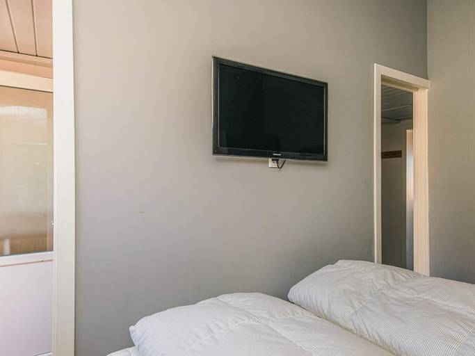 Bedroom 2, 5 Person Holiday Home in Henne-by Traum, Varde